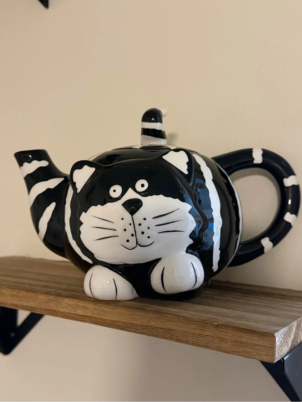 burton+BURTON Black & White Cat Ceramic Teapot Whimsical Kitty Tea Pot